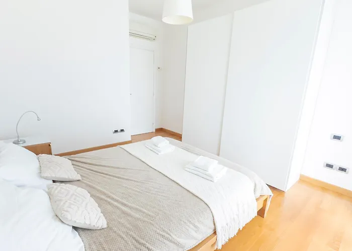 Luxury Apartment - Cesare Battisti 26A