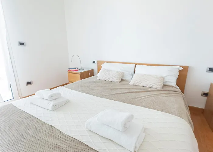 Luxury Apartment - Cesare Battisti 26A