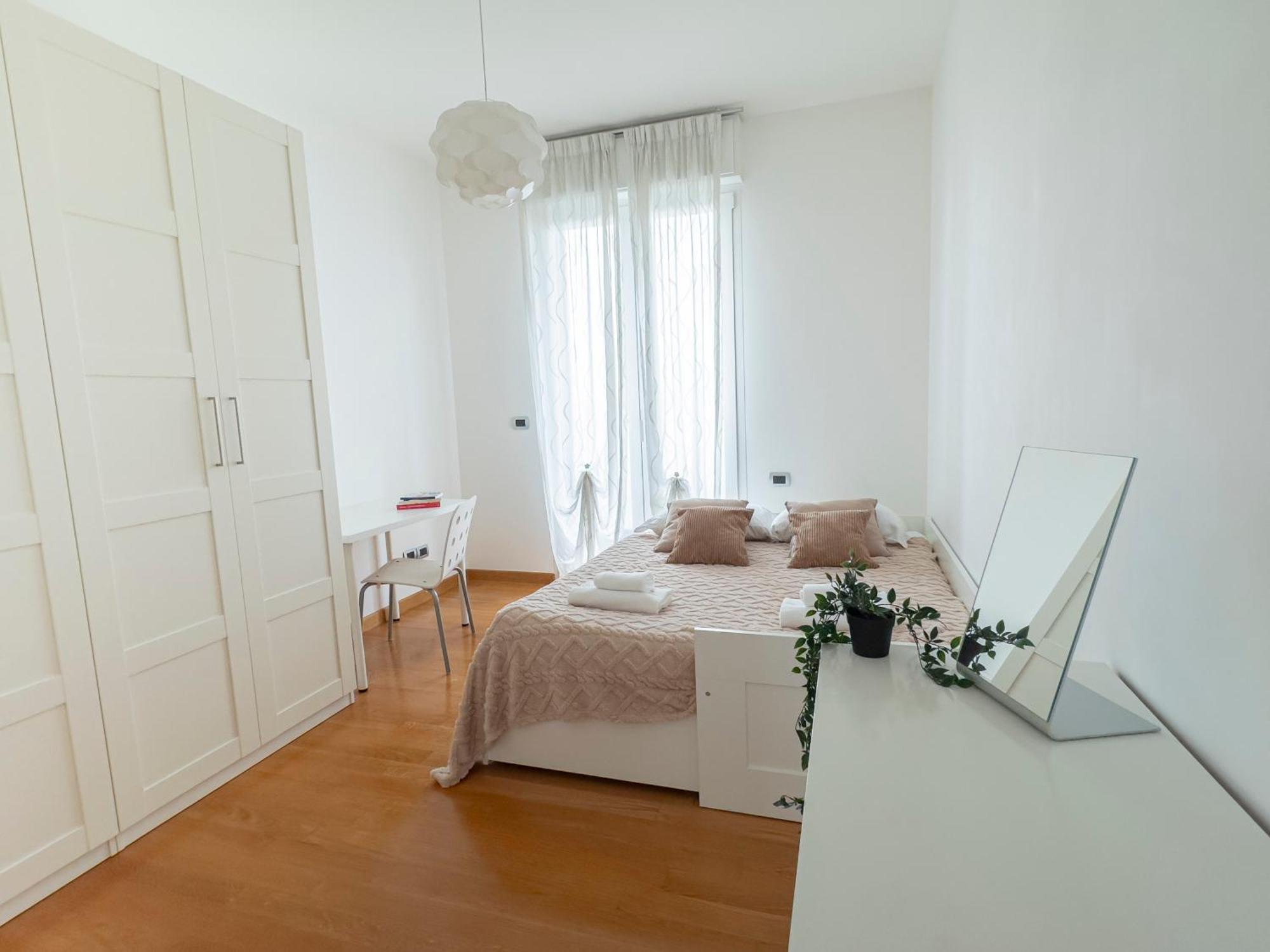 Luxury - Cesare Battisti 26a * San Donato Milanese