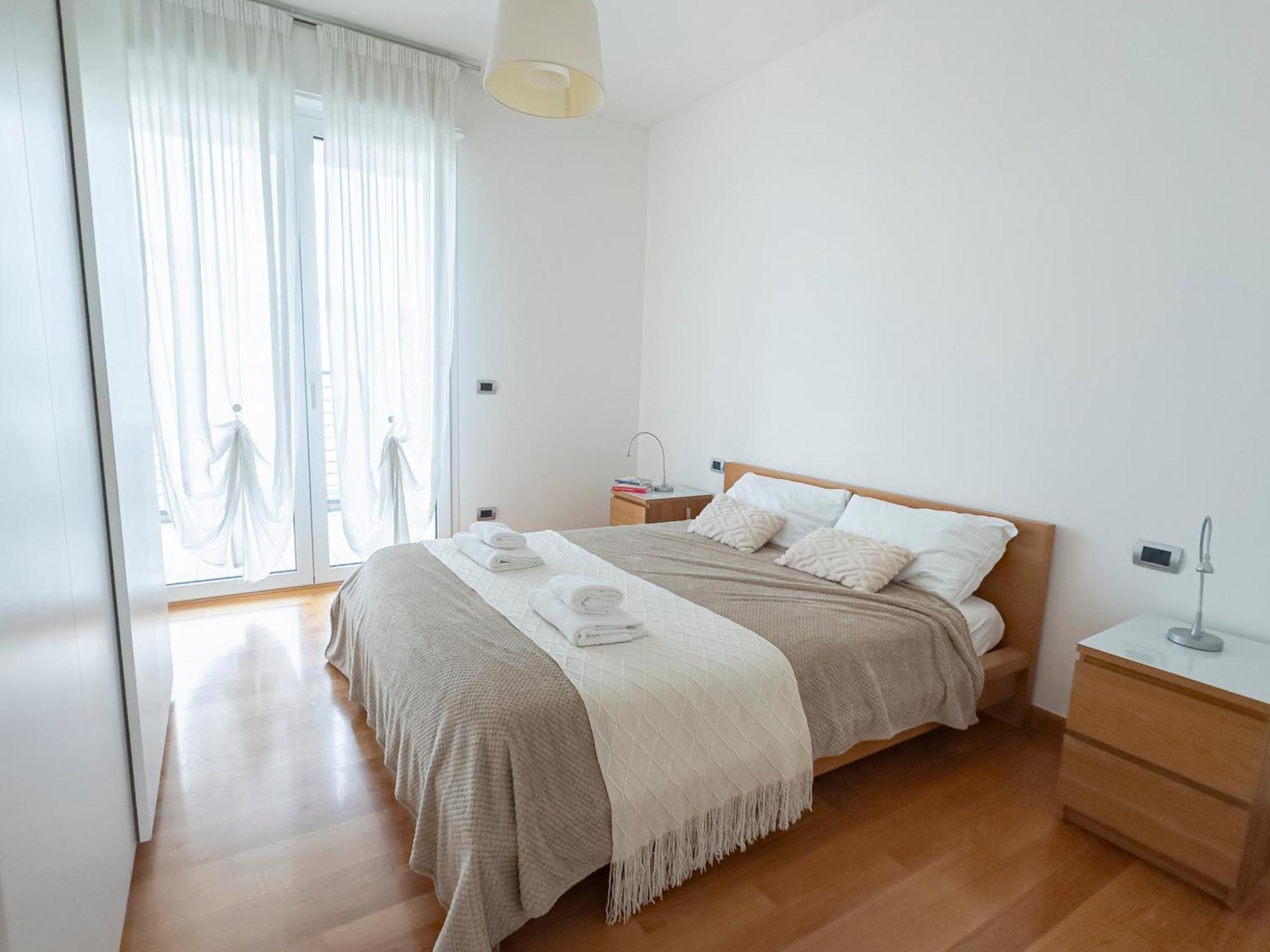 Luxury - Cesare Battisti 26a * San Donato Milanese